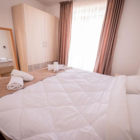 Guest House La Baja Охрид Экстерьер фото